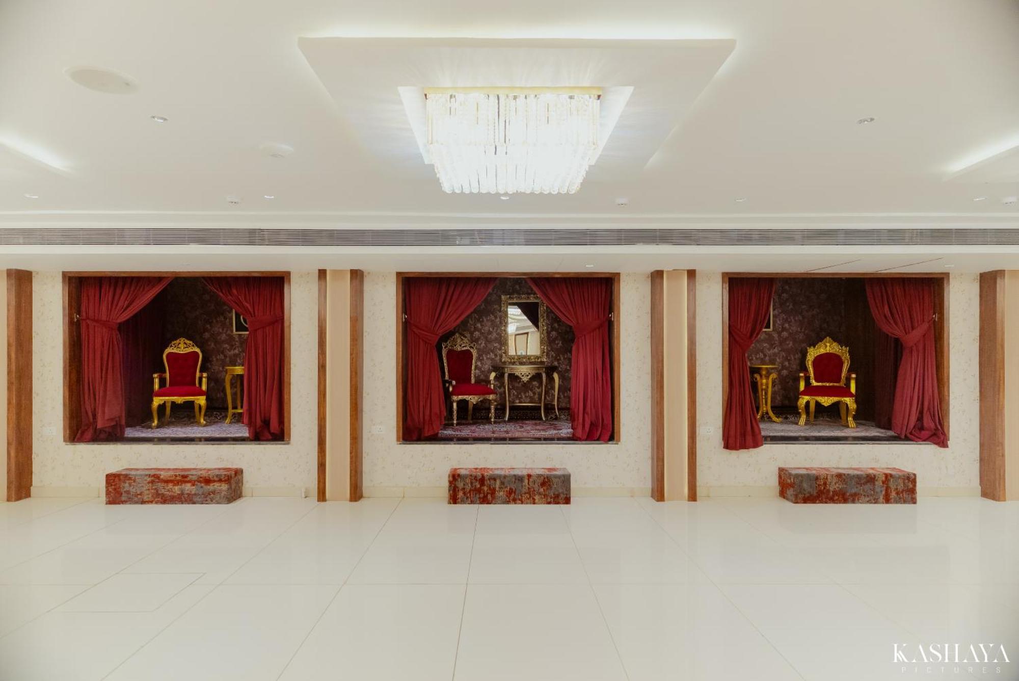 Hotel Ratan Mahal Datia ภายนอก รูปภาพ