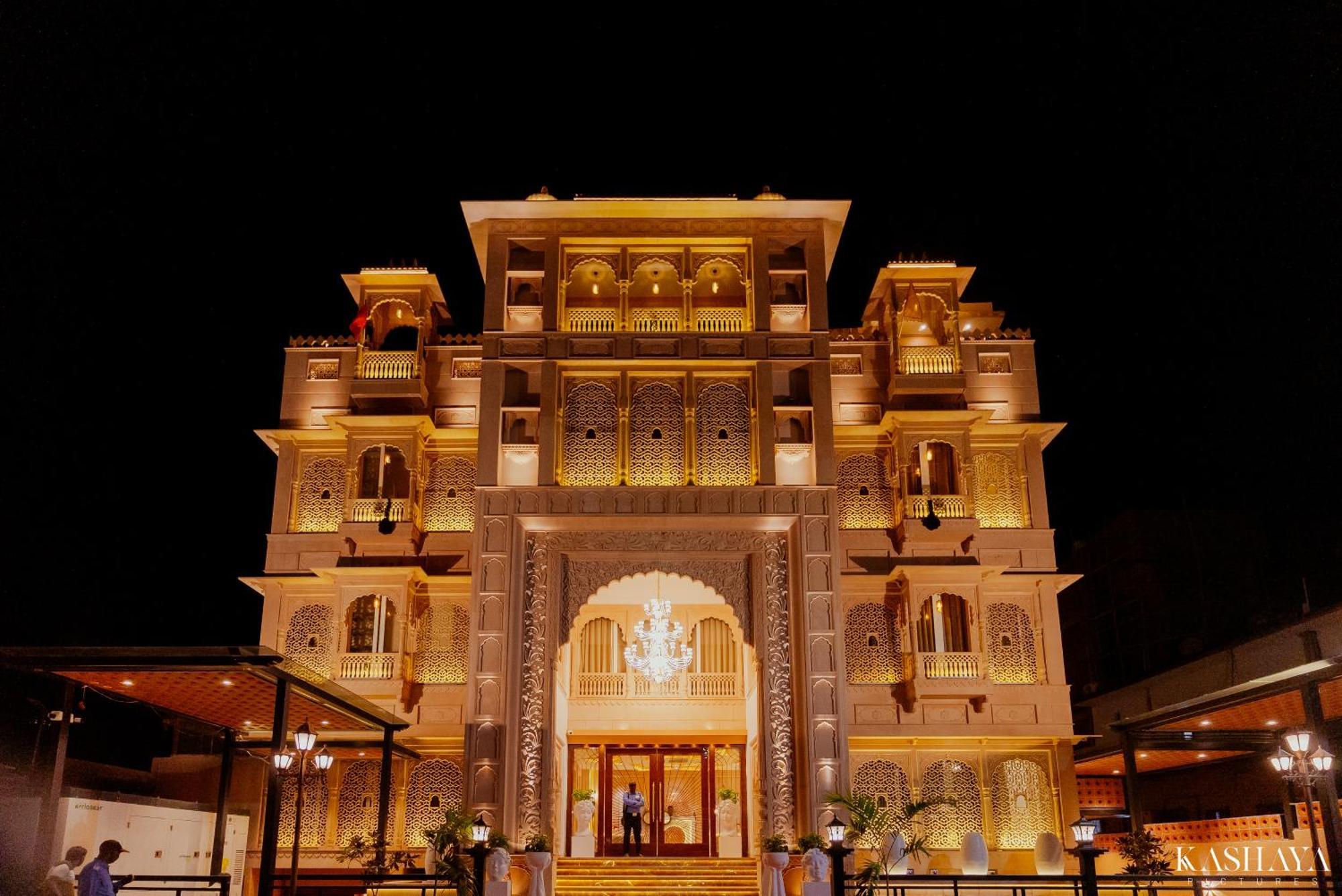 Hotel Ratan Mahal Datia ภายนอก รูปภาพ